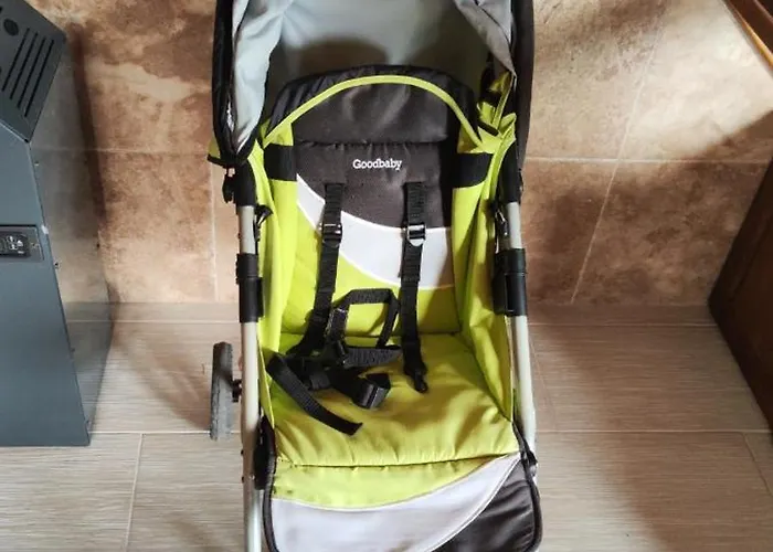 Biser Uvca I Zlatara 公寓